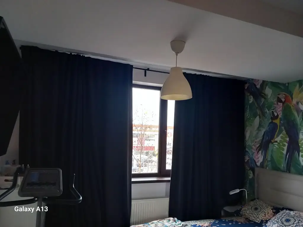 Ag BRASADAS închiriază ap 2 cam GROZAVESTI REGIE etaj 3/11.