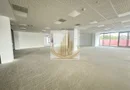 Spațiu comercial premium de mari dimensiuni – Fabrik Residence |
