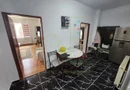 Apartament cu curte. Teren 636 mp.