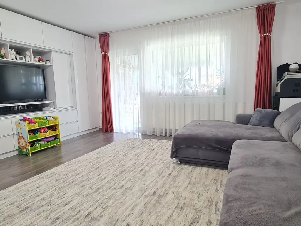 Casa mobilata si utilata in Cartier Izvor Tarlungeni Brasov