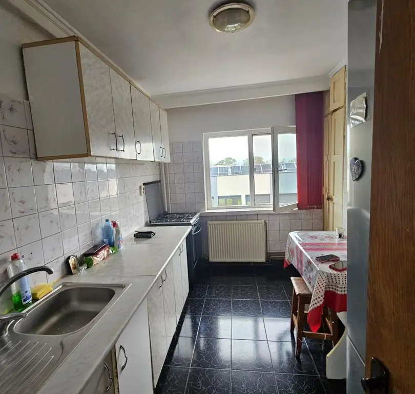 De vânzare apartament 3 camere, Prudu – Complex 2