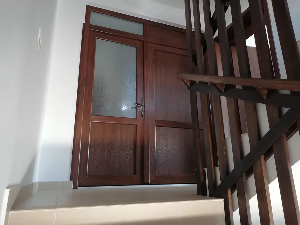 Casa unifamiliala pretabil sediu firma în cartierul Vatra Luminoasa