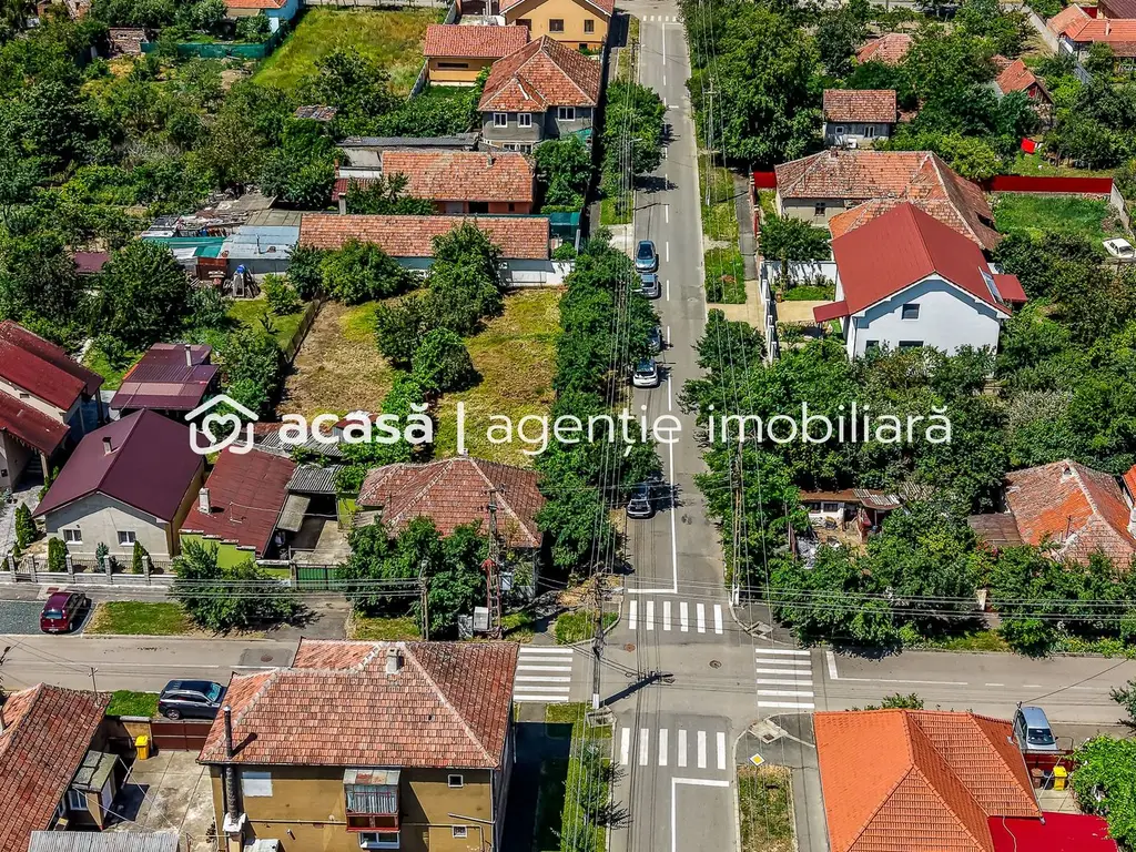 Casă cu teren 1018 mp și 2 fronturi stradale- Bujac