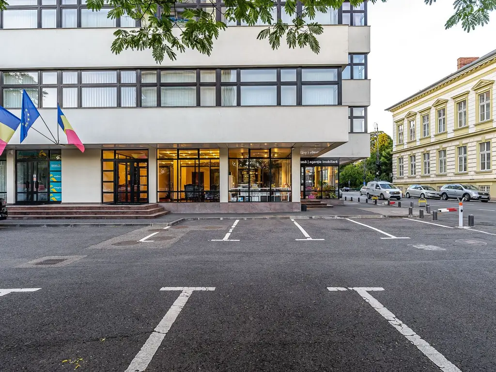 Birouri ultracentrale cu pază permanentă