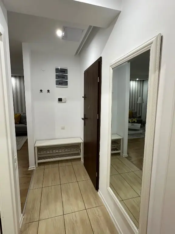 Inchiriez Ap 2 camere Cosmopolis