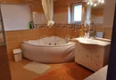 Casă individuală 310mp utili, 8 camere, piscină