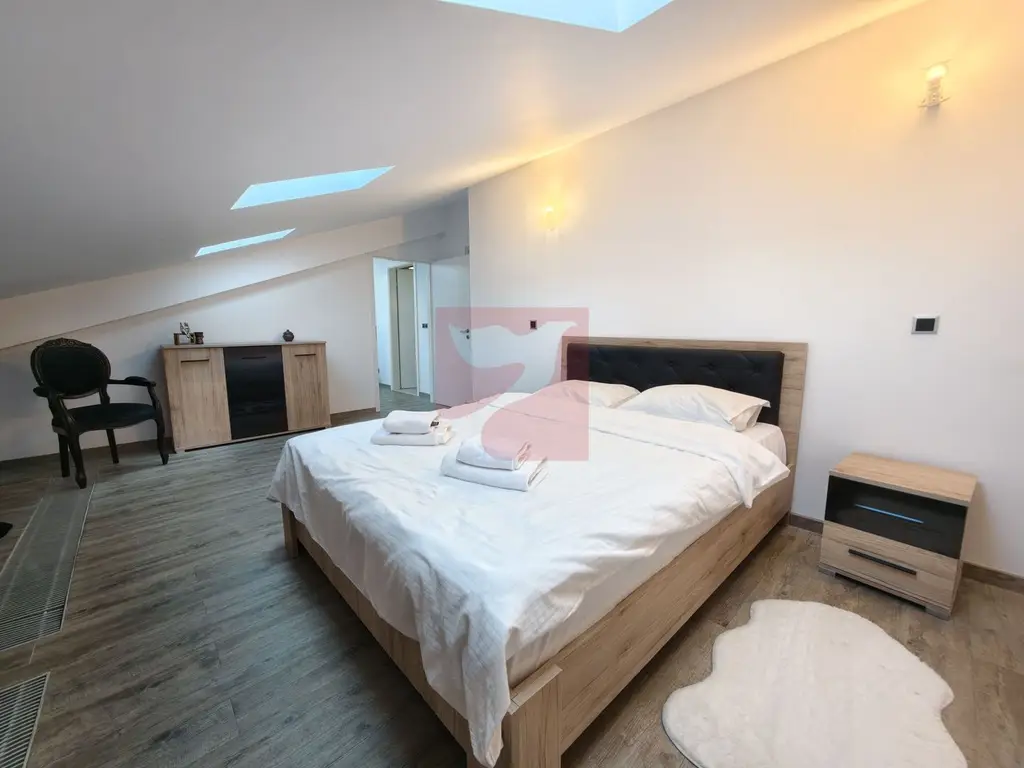 2 apartamente intr-unul singur!