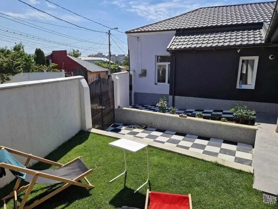 Casa complet renovata – ideala pentru locuinta, birouri sau investitie |