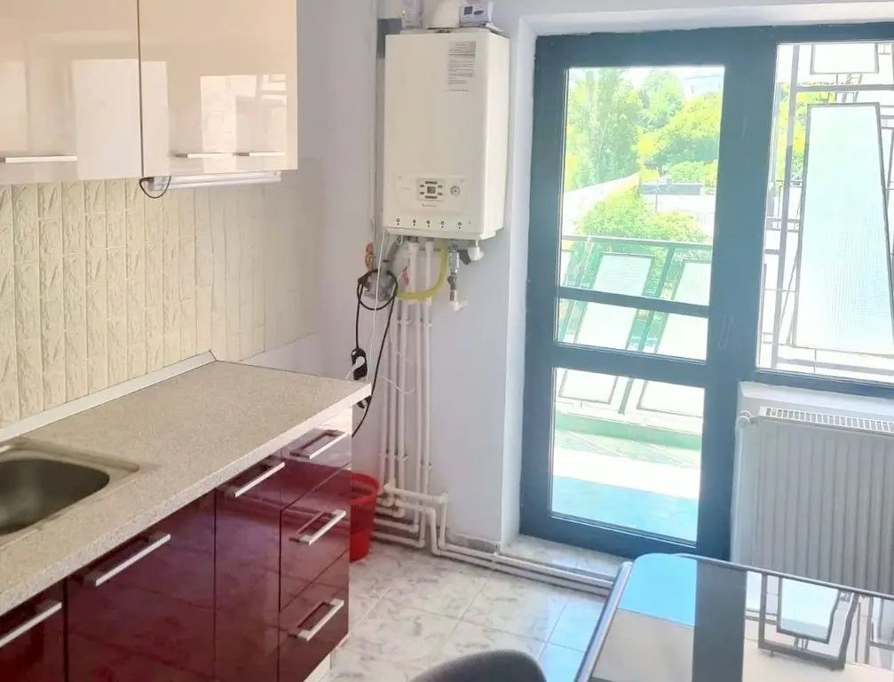 Apartament 3 camere de închiriat – Zona Gară – 85 mp – Etaj 3