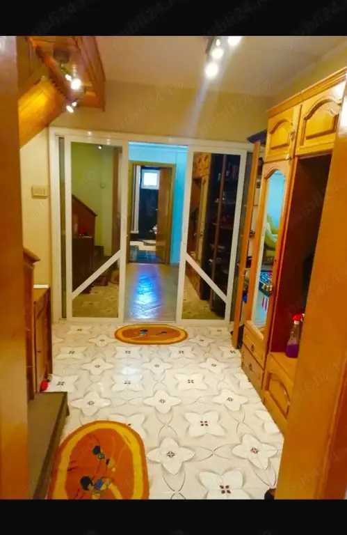 PROPRIETAR,Apartament cu 5 camere decomandat, duplex, et.4 si 5 .Bld. luliu maniu