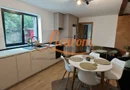 Apartament tip Casa 4 camere strada Carpatilor,totul nou.