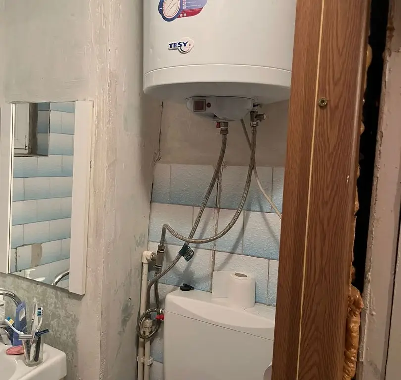 De vanzare apartament 3 camere Micro 16, etaj 4/4, 64.000 euro