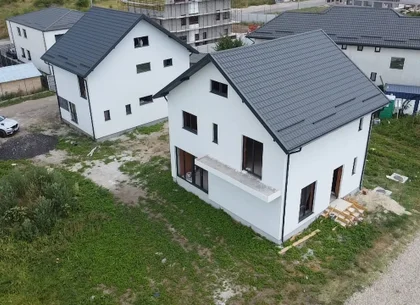 Casă single P+1+M de vânzare în Otopeni