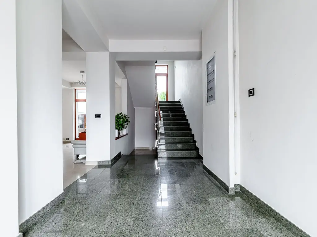 De Vânzare Clădire Ideală pentru Centru de Afaceri în Arad