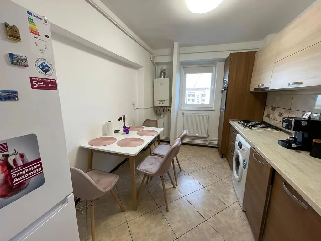 Închiriere apartament 2 camere decomandat – Mazepa 2