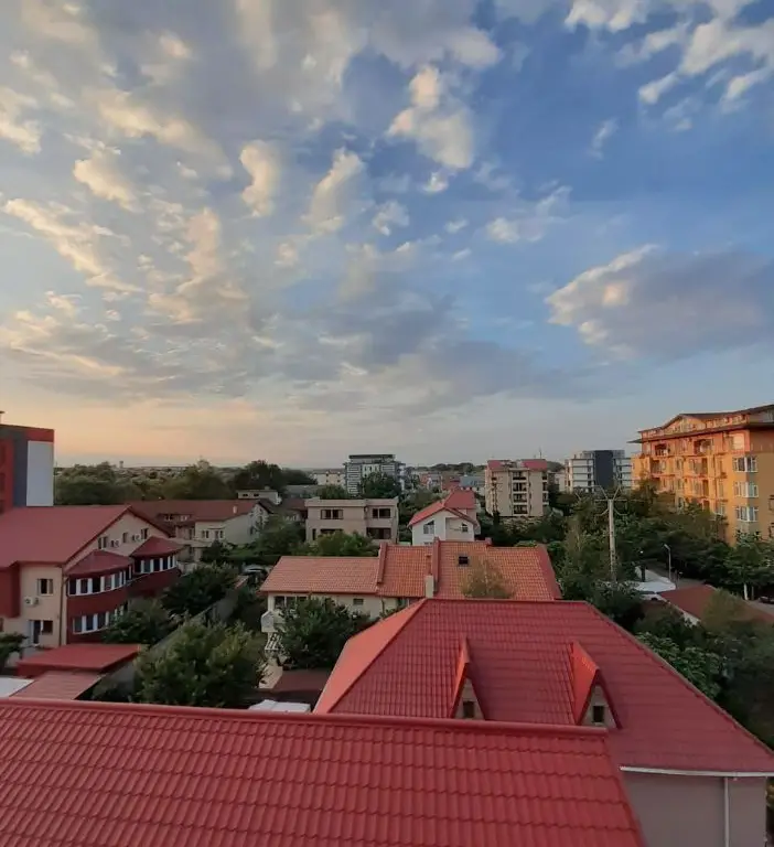 Apartament 2 cam. 45 mp utili et. 4/5 An 2017 Mamaia nord aproape de plaja