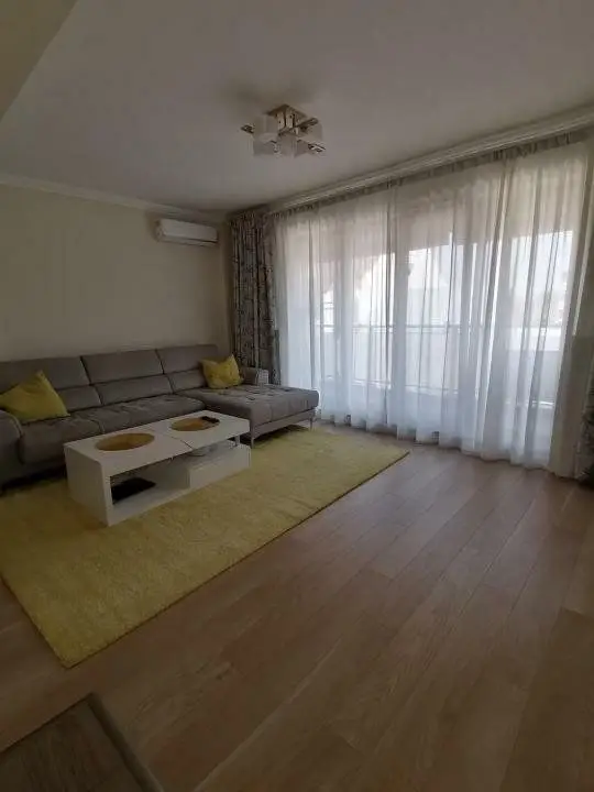 Apartament 3 camere Parc Bazilescu