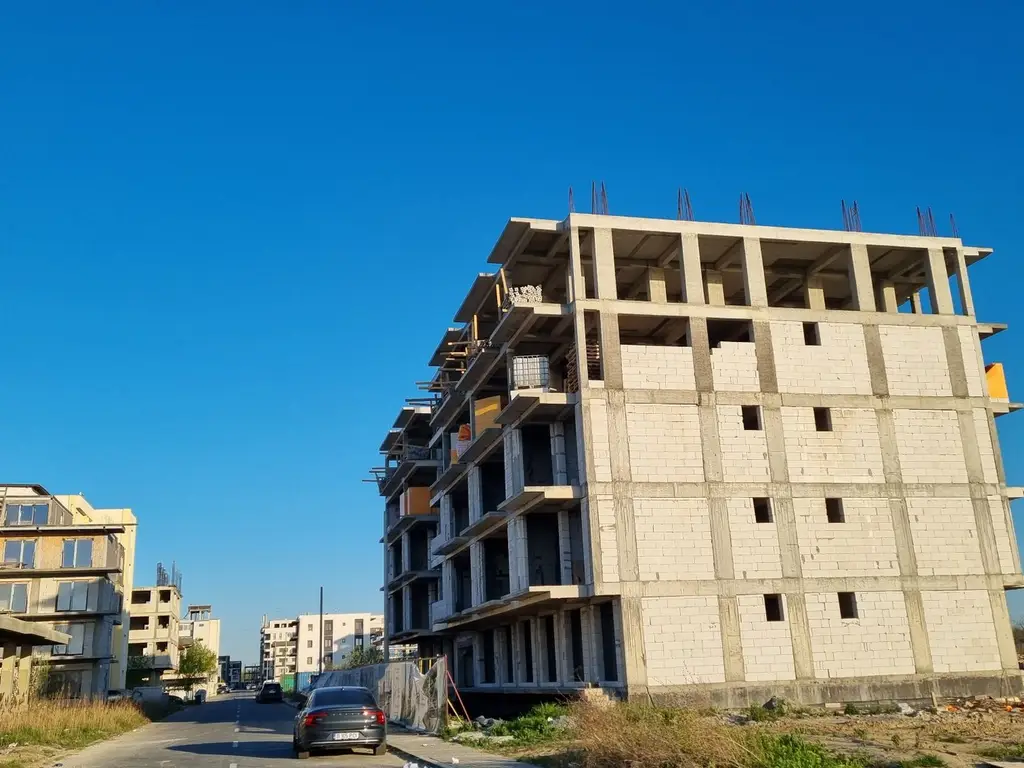 Ag. Eu. vinde Ap. 2 Cam. 39 mp Parter/8 An bloc 2024 Mamaia Nord