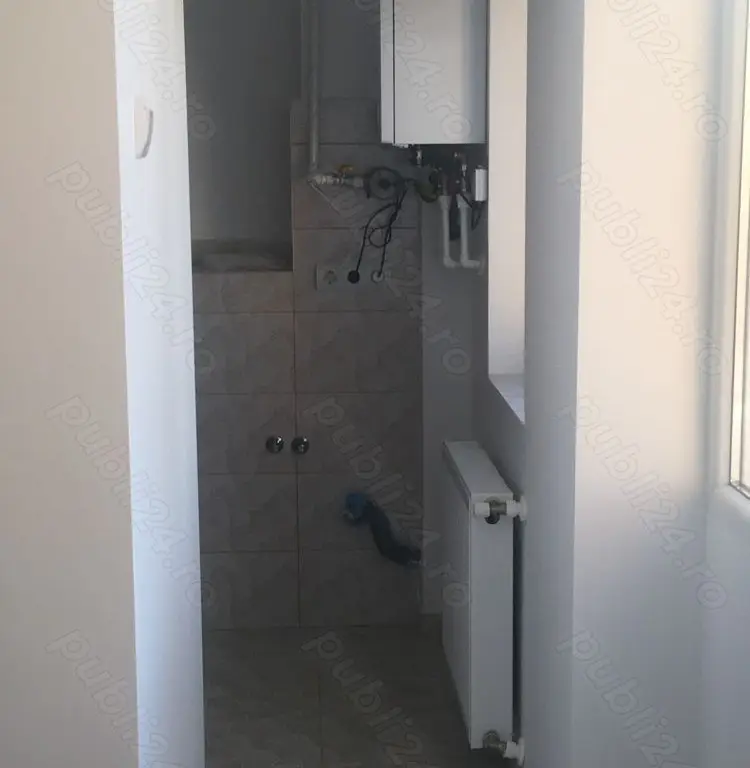 BRASADAS vinde ap 3 cam RENOVAT etaj 1/4 zona 14 Mai.
