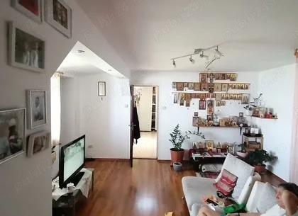 Casă la curte București sector 4