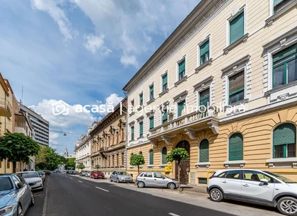 Apartament 98 mp pe bulevardul Decebal, fatada renovata Comision 0