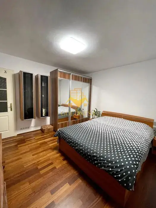 2 camere, decomandate, balcon, Manastur Zona Big, Izlazului,Mehedinti