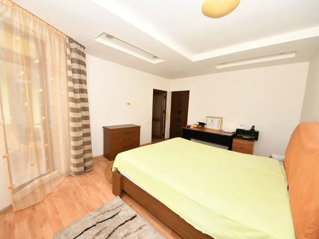 Vila spatioasa, pretabil pentru locuit/clinica, zona Micro 17 – Galati