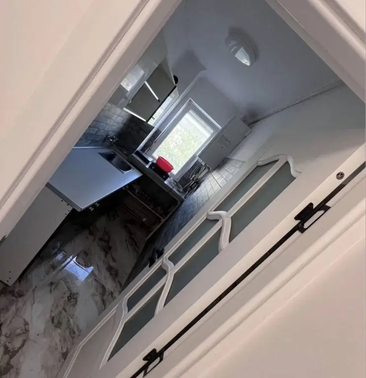 BRASADAS vinde ap 2 cam RENOVAT etaj 4/4 Humulești.