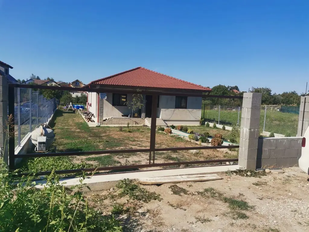 BRASADAS vinde casa 3 dormit. 120mp 13 ari 2019 Bercu Rosu.