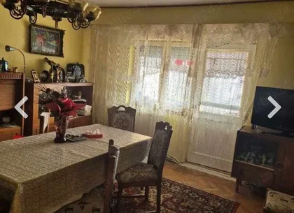 Vând sau schimb ap 3 camere
