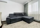 Apartament 3 camere, 2 balcoane, etaj intermediar, parcare.