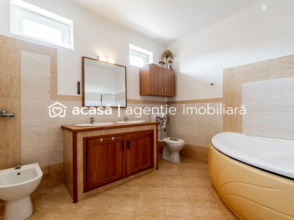 Casa ideală pentru familie: școală la 3 min. Zonă foarte liniștită.
