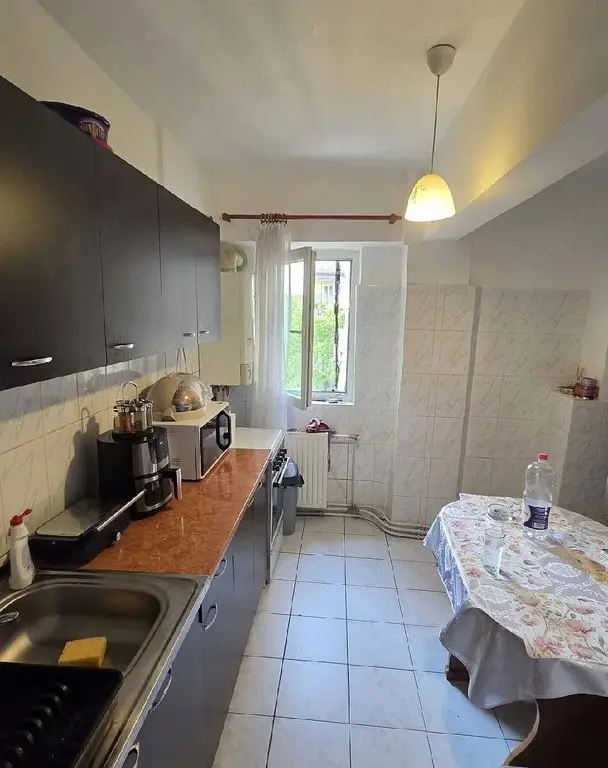 BRASADAS vinde ap 3 cam etaj 3/4 Micro 16.