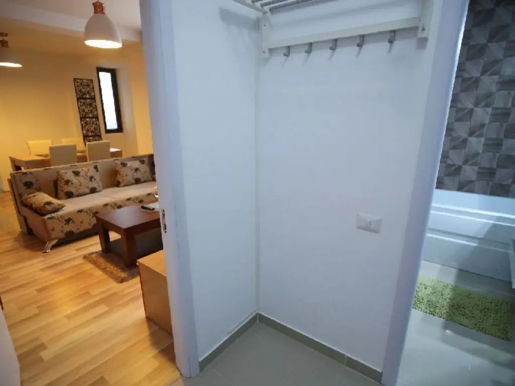 Apartament 2 cam. 45 mp utili et. 4/5 An 2017 Mamaia nord aproape de plaja