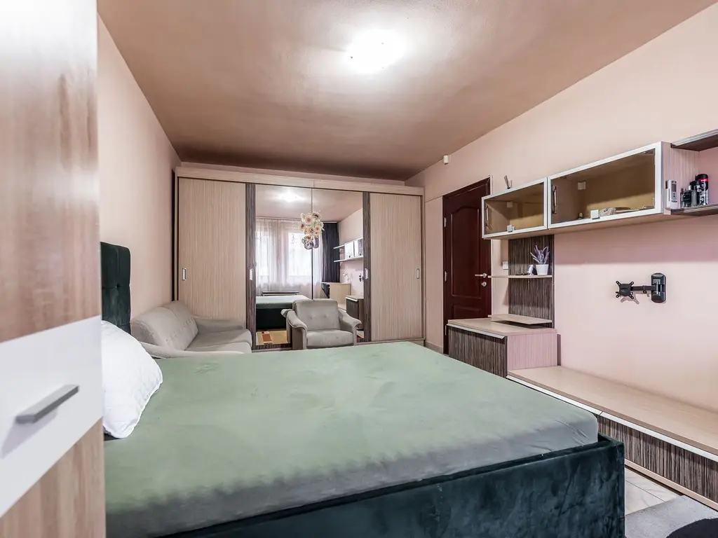 VANDUT! Apartament 1 camera - Petru Rares, Gradiste - COMISION 0