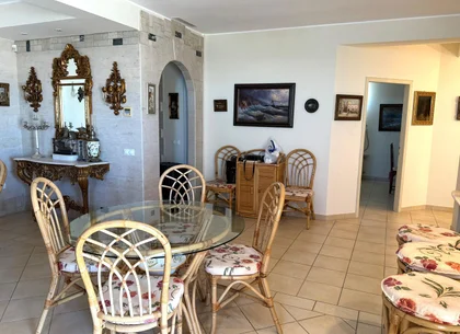Apartament 4 camere, 101.21 mp, pe plaja Coral Beach – Navodari