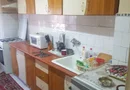BRASADAS vinde ap 3 cam Carpati 2, la parter.