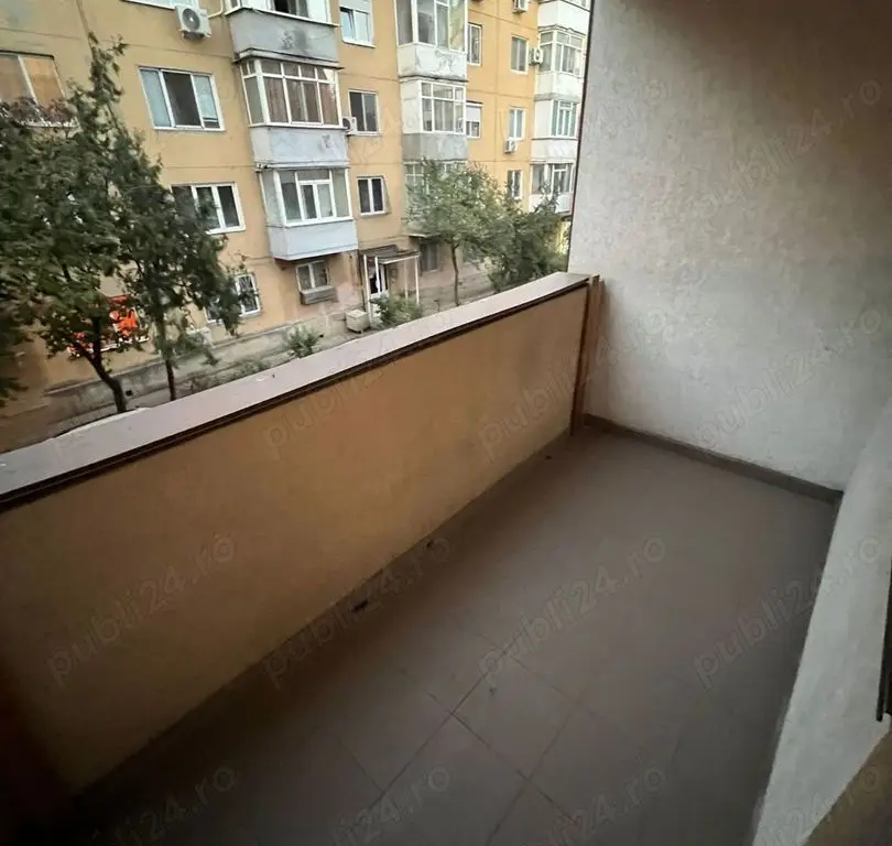 Particular - închiriez 2 camere - metrou Gorjului