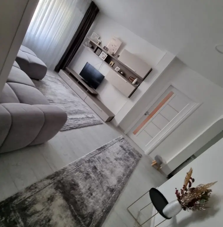 Apartament 4 camere modern