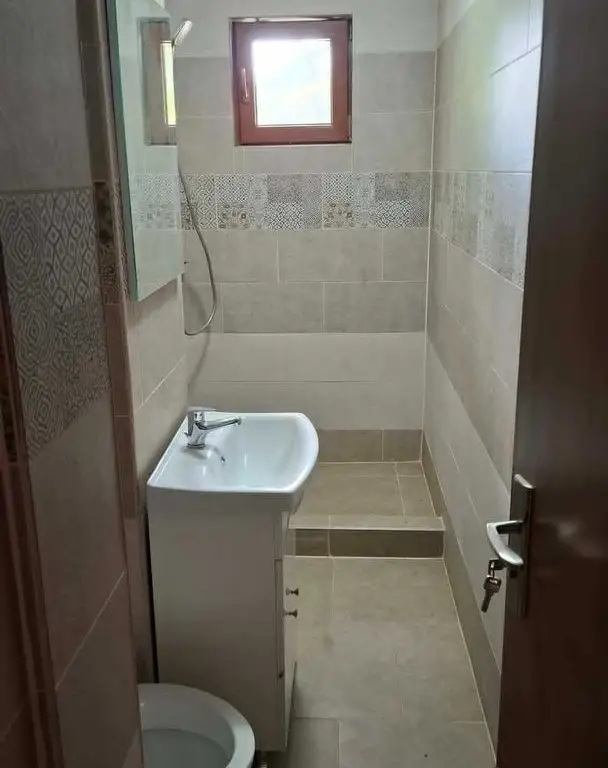 BRASADAS vinde ap 2 cam etaj 1/4 Micro 15.