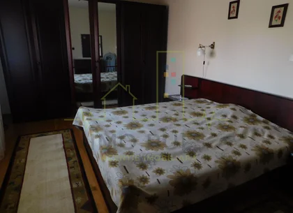 Casa individuala in oras. Mobilata si Utilata.Panouri solare