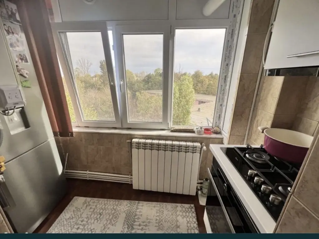 Vand apartament 2 camere zona Anda