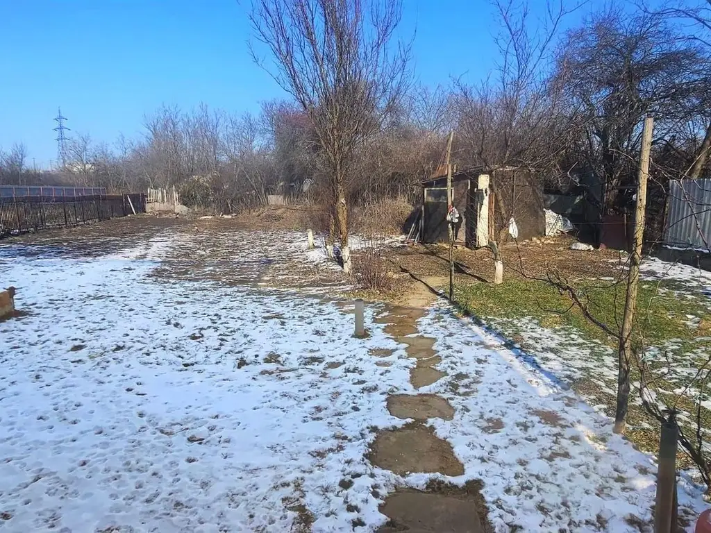Casa cu 3 camere + 900 mp teren proprietate -Sendreni, jud. Galati