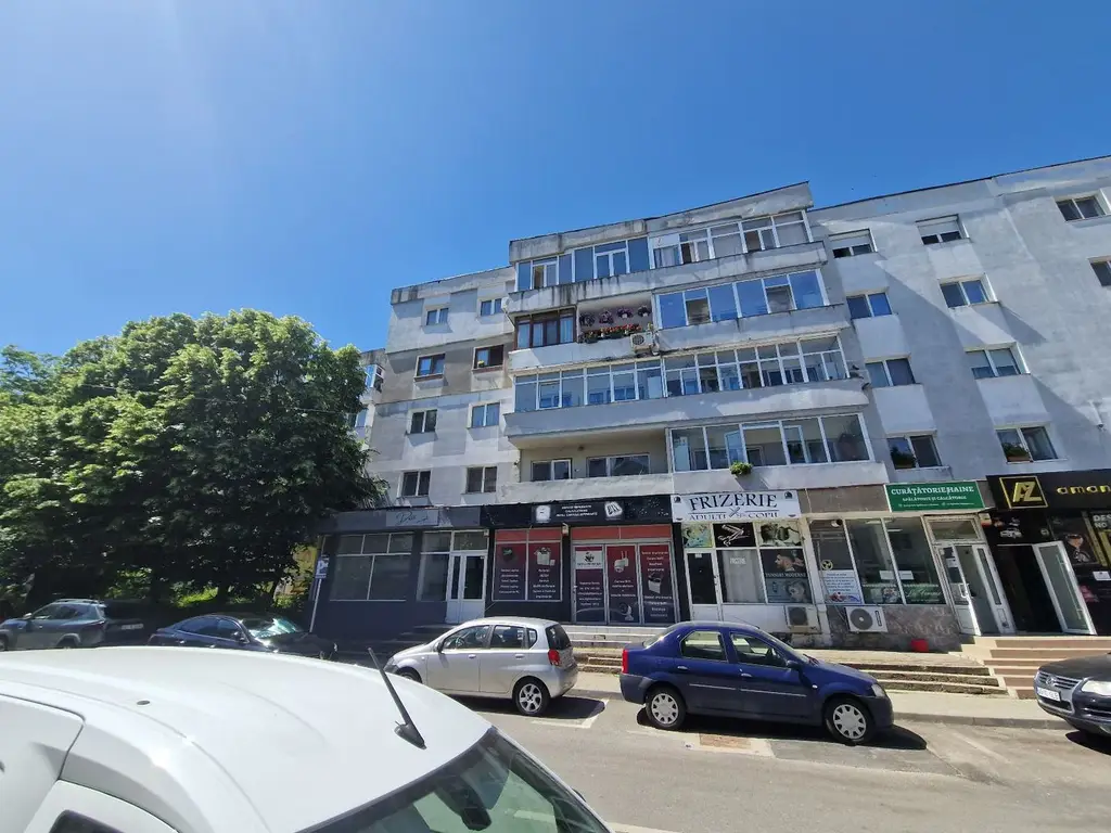 Apartament 4 camere | Zona Exercițiu, Strada Banat