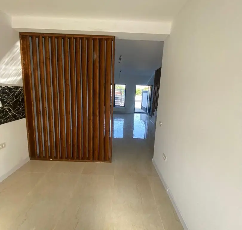 Duplex de vânzare 110 MP An. 2023 in Com Lumina Constanta