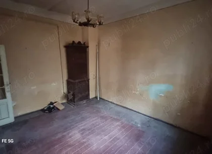 Ag BRASADAS vinde casă cu 2 apart. Calea Călărașilor Coposu.