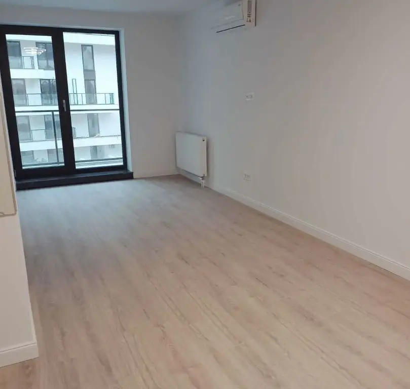 2 apartamente de vanzare