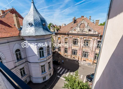 Rezervat Apartament ultracentral cu 4 camere renovat recent Comision 0