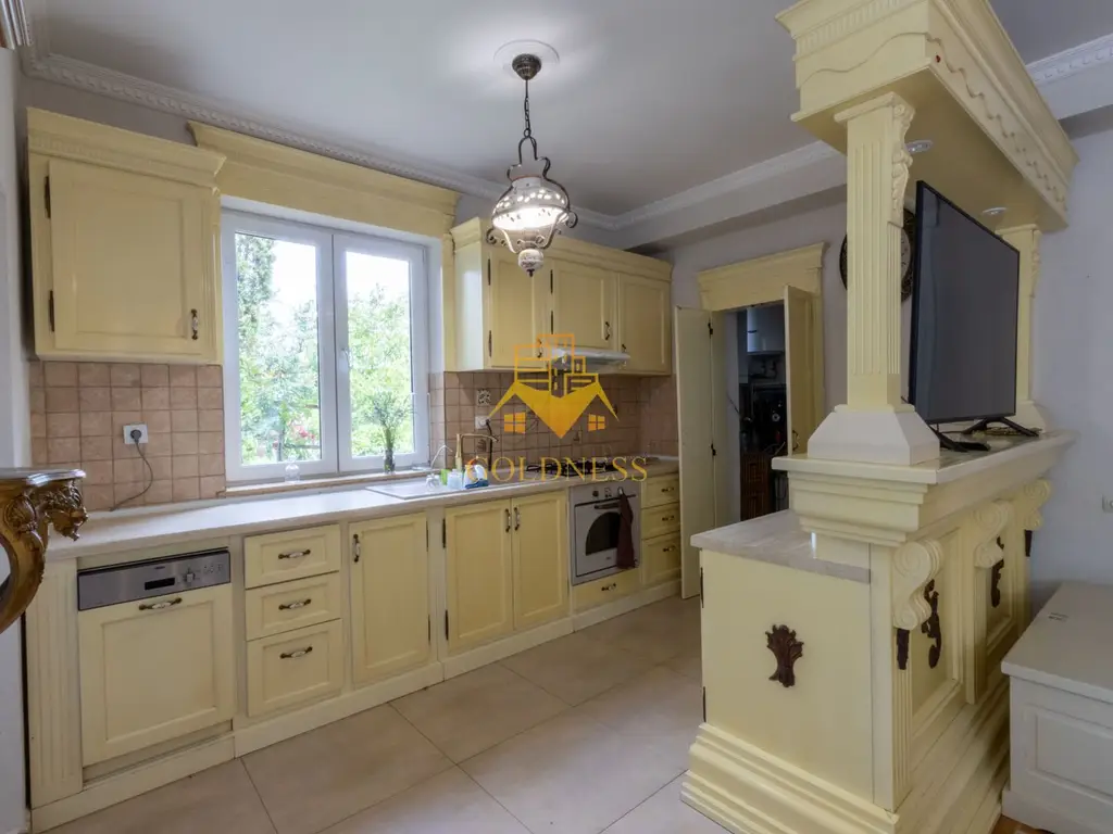 Casa individuala, 5 camere, dressing,garaj, 1000 mp gradina, Borhanci