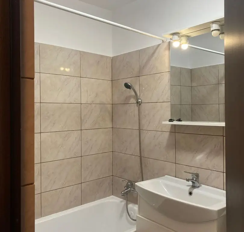 BRASADAS închiriază ap 2 Cam Et 7 55mp UNIRII, Cantemir.